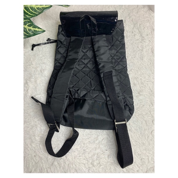 Little black nap by Yankee Candle - Picture 2 of 2